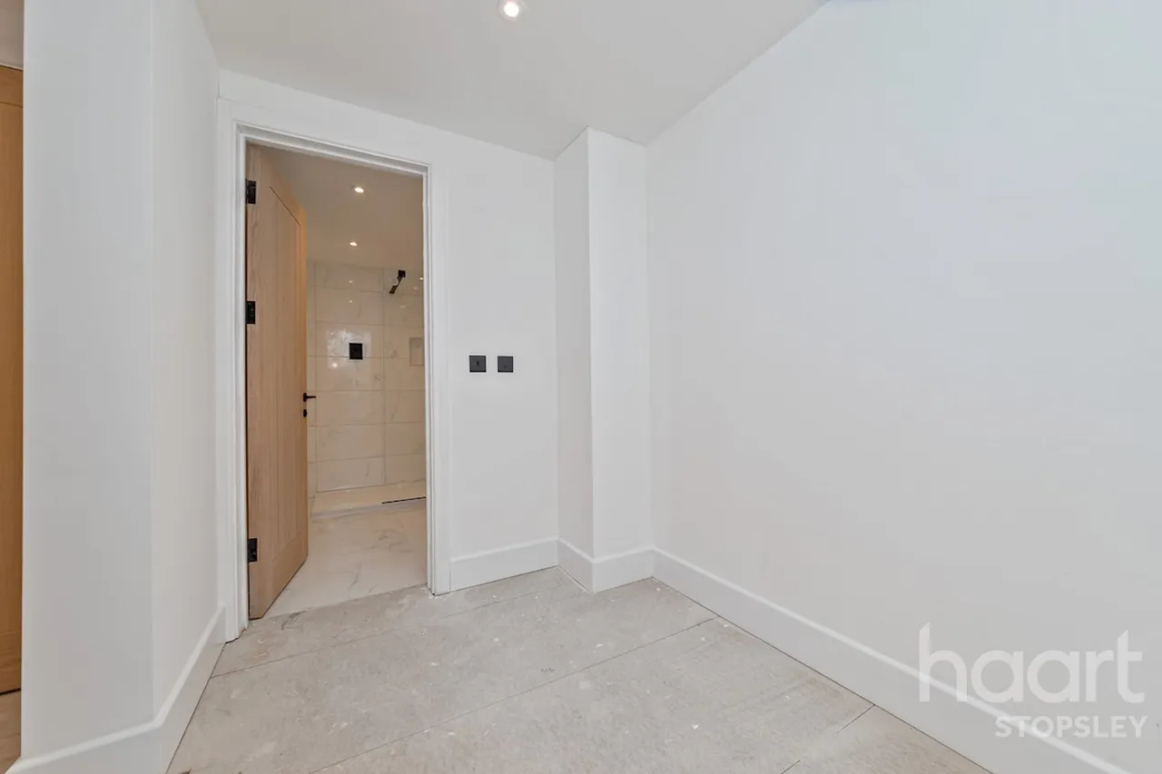 Mallard Road, Abbots Langley, WD5, photo 16