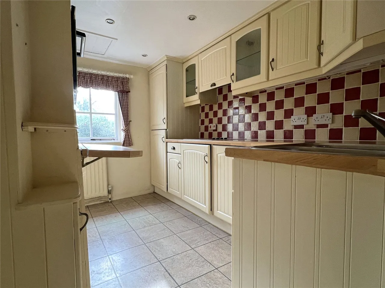 Cottagers Lane, Hordle, Lymington, Hampshire, SO41 0FE, photo 6
