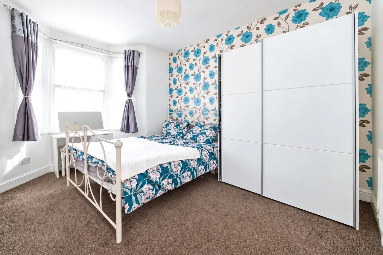 Dersingham Avenue, Manor Park, London, E12, photo 11