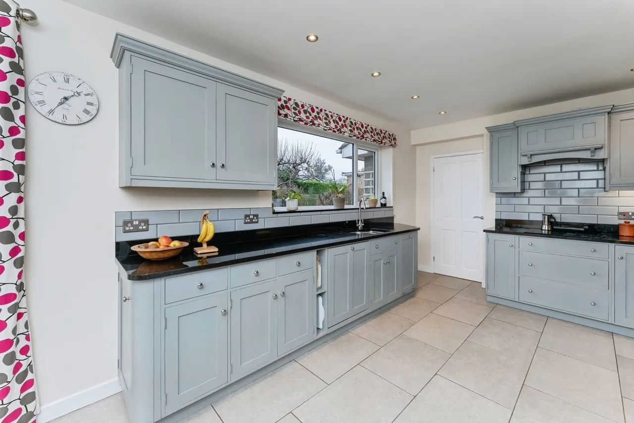 Manor Park, Great Barrow, CH3, photo 11
