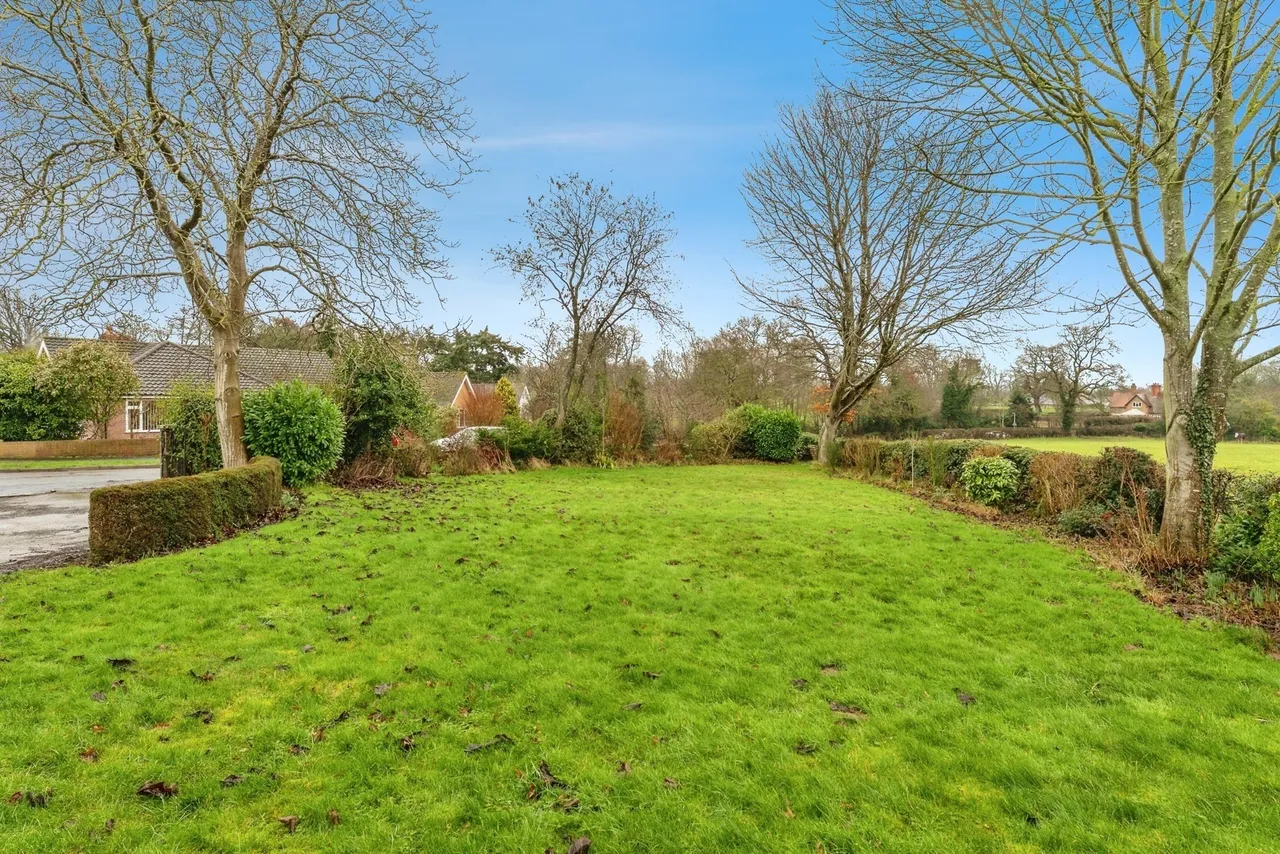 Manor Park, Great Barrow, CH3, photo 40