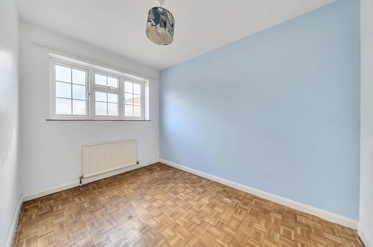 Upper Park Road, Camberley, photo 9