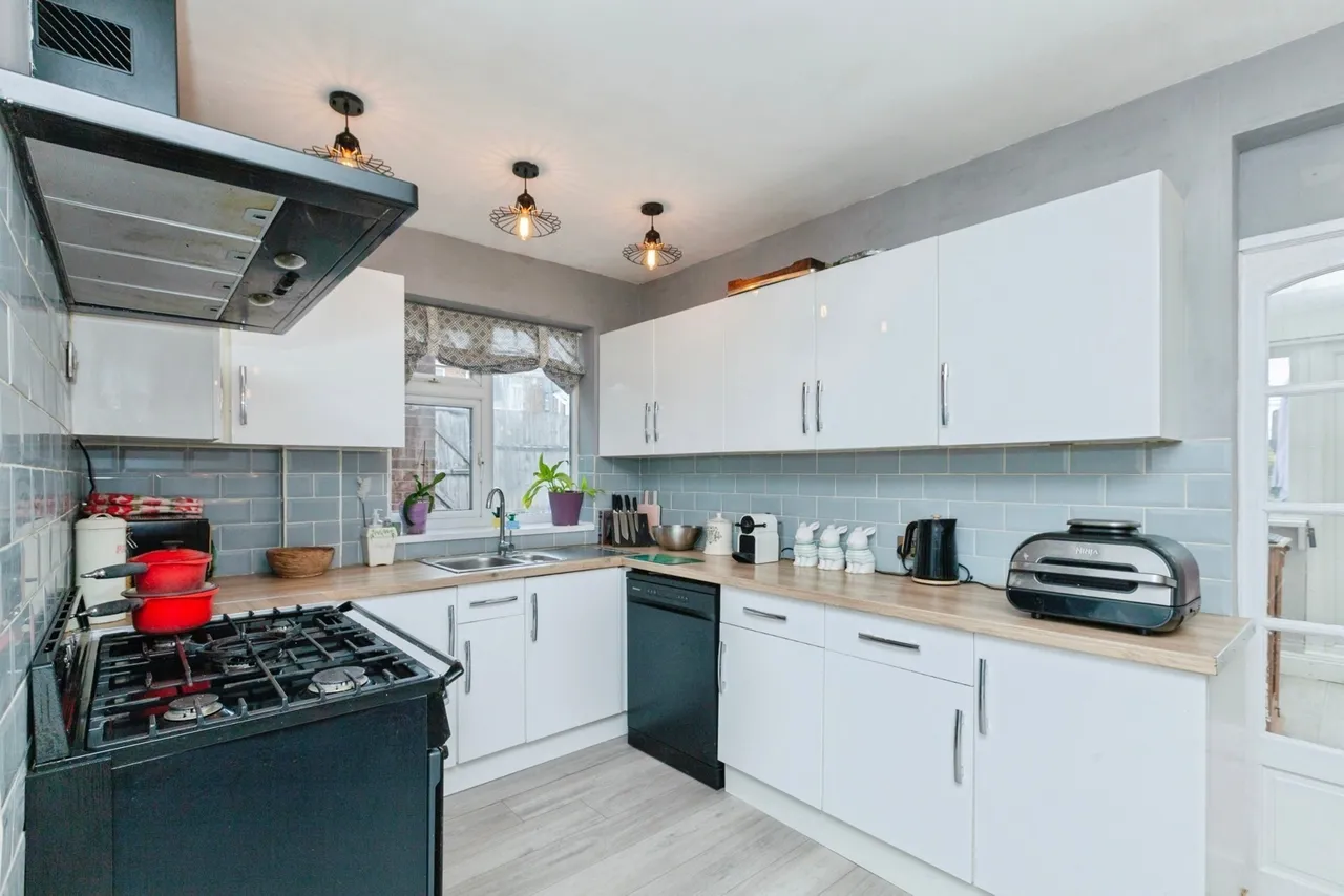 Humberstone Lane, Leicester, LE4, photo 5