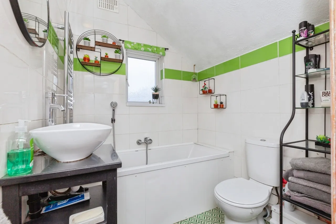 Humberstone Lane, Leicester, LE4, photo 15