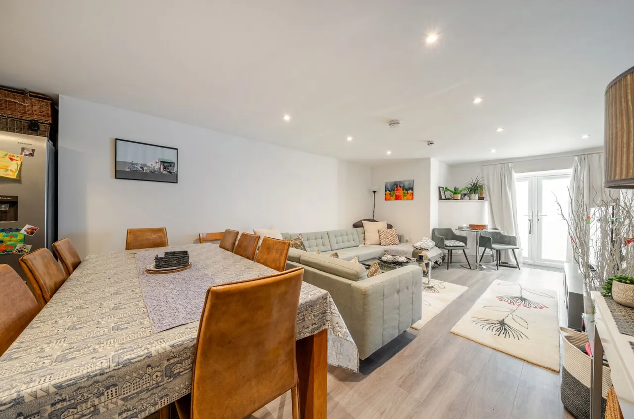 The Esplanade, East Lodge, PO21, photo 11