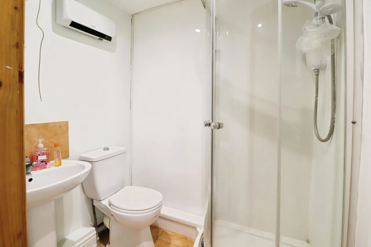 Stacey Road, Cardiff, CF24, photo 23