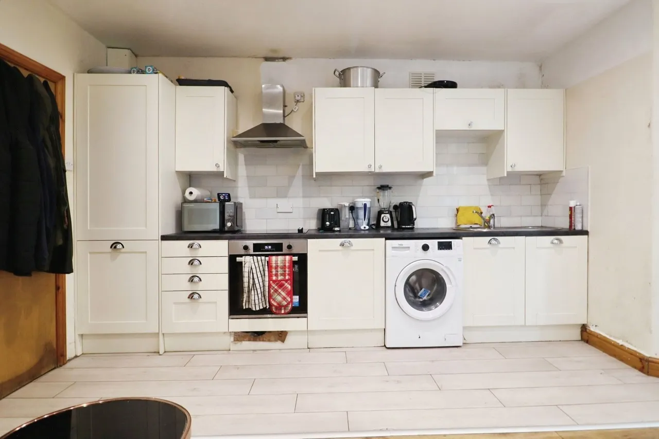 Stacey Road, Cardiff, CF24, photo 5