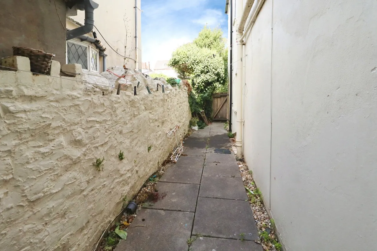 Stacey Road, Cardiff, CF24, photo 13