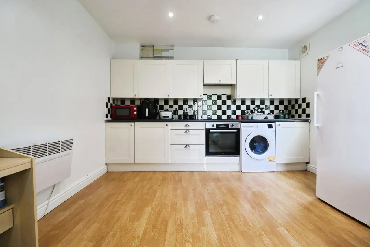 Stacey Road, Cardiff, CF24, photo 16