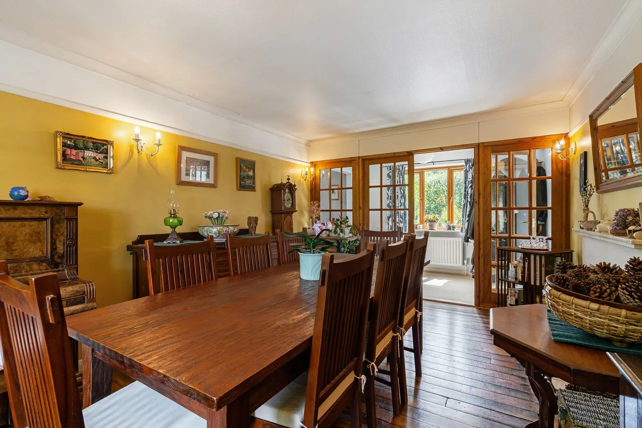 Isington Road, Isington, GU34, photo 8