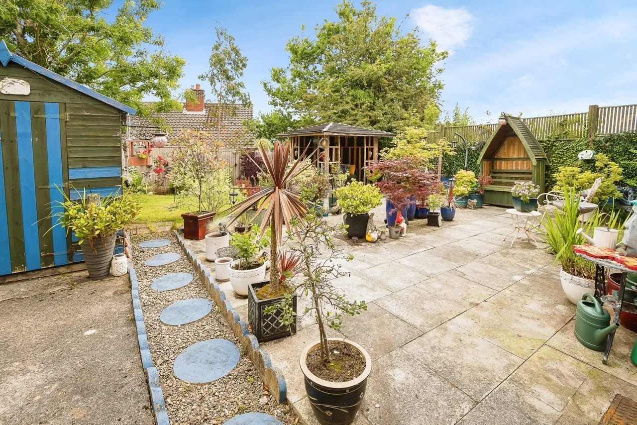 Bryn Drive, Coedpoeth, LL11, photo 15