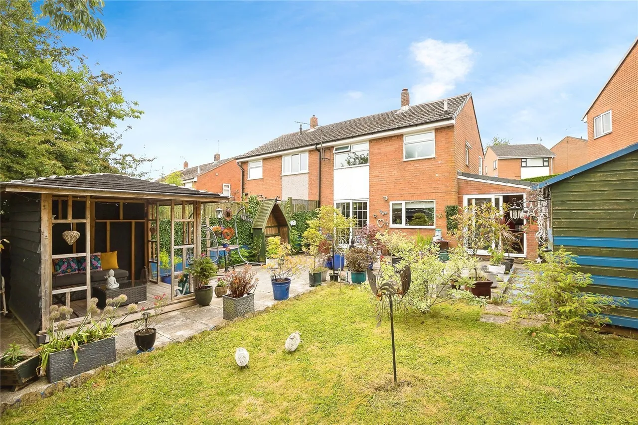 Bryn Drive, Coedpoeth, LL11, photo 2
