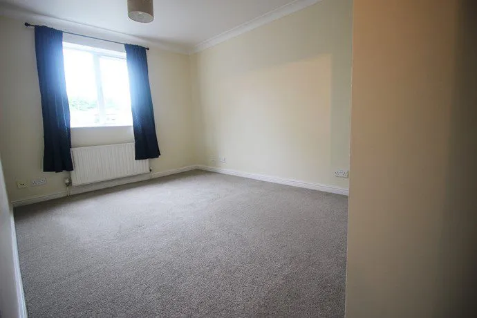 Knights Place, Redhill, RH1, photo 6