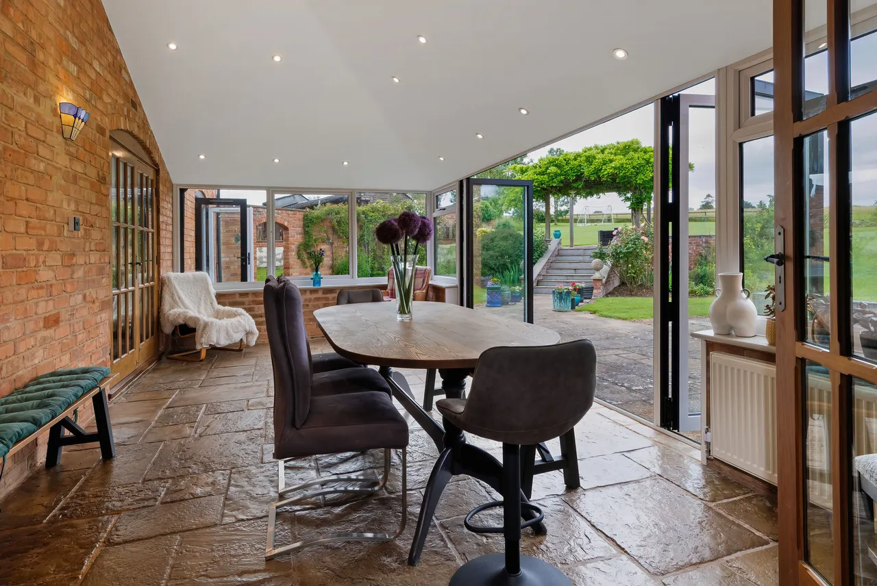 Cleeve Road, Marlcliff, B50, photo 3