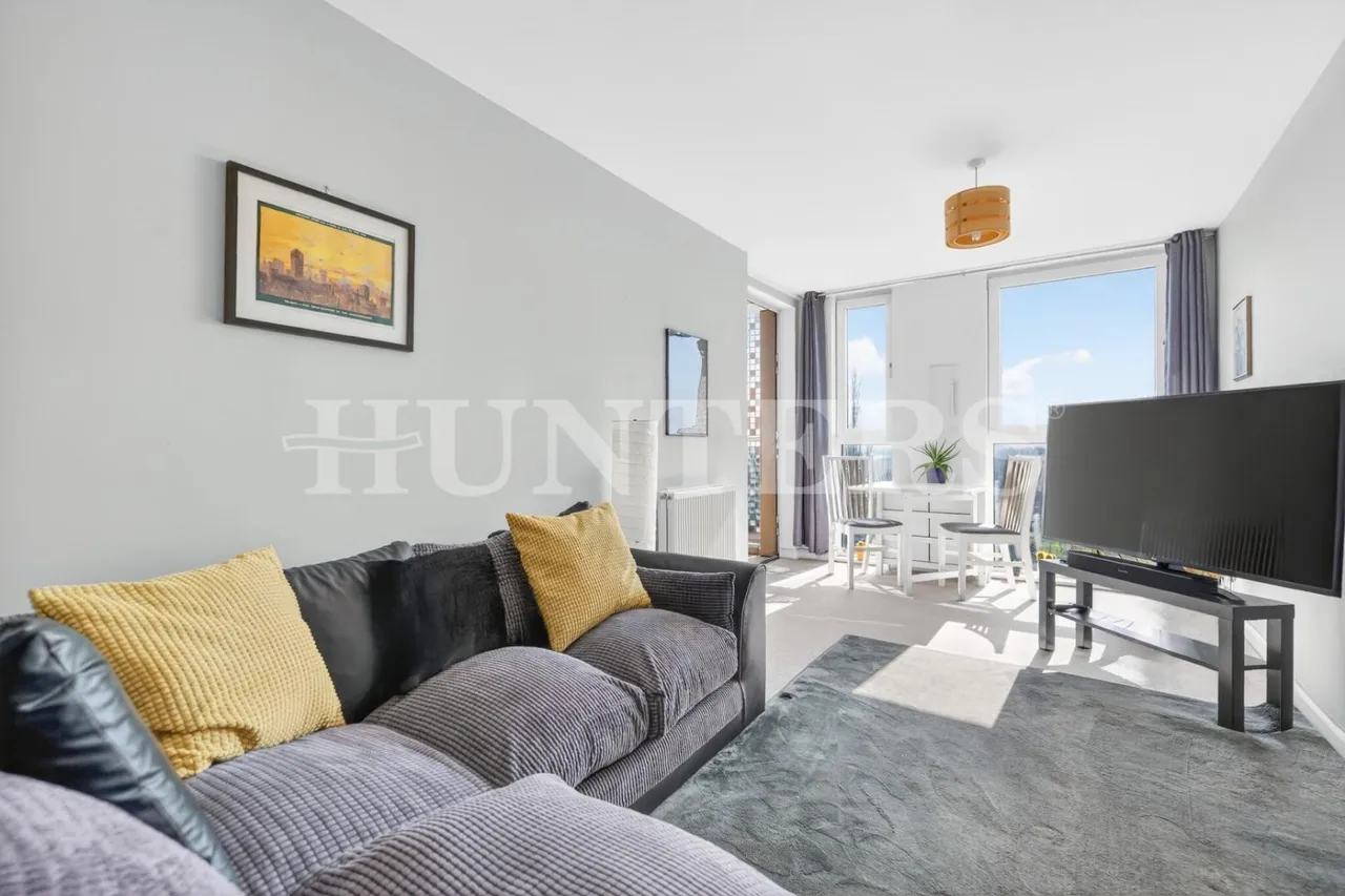 1 bed flat for sale — Ferry Lane, London, N17