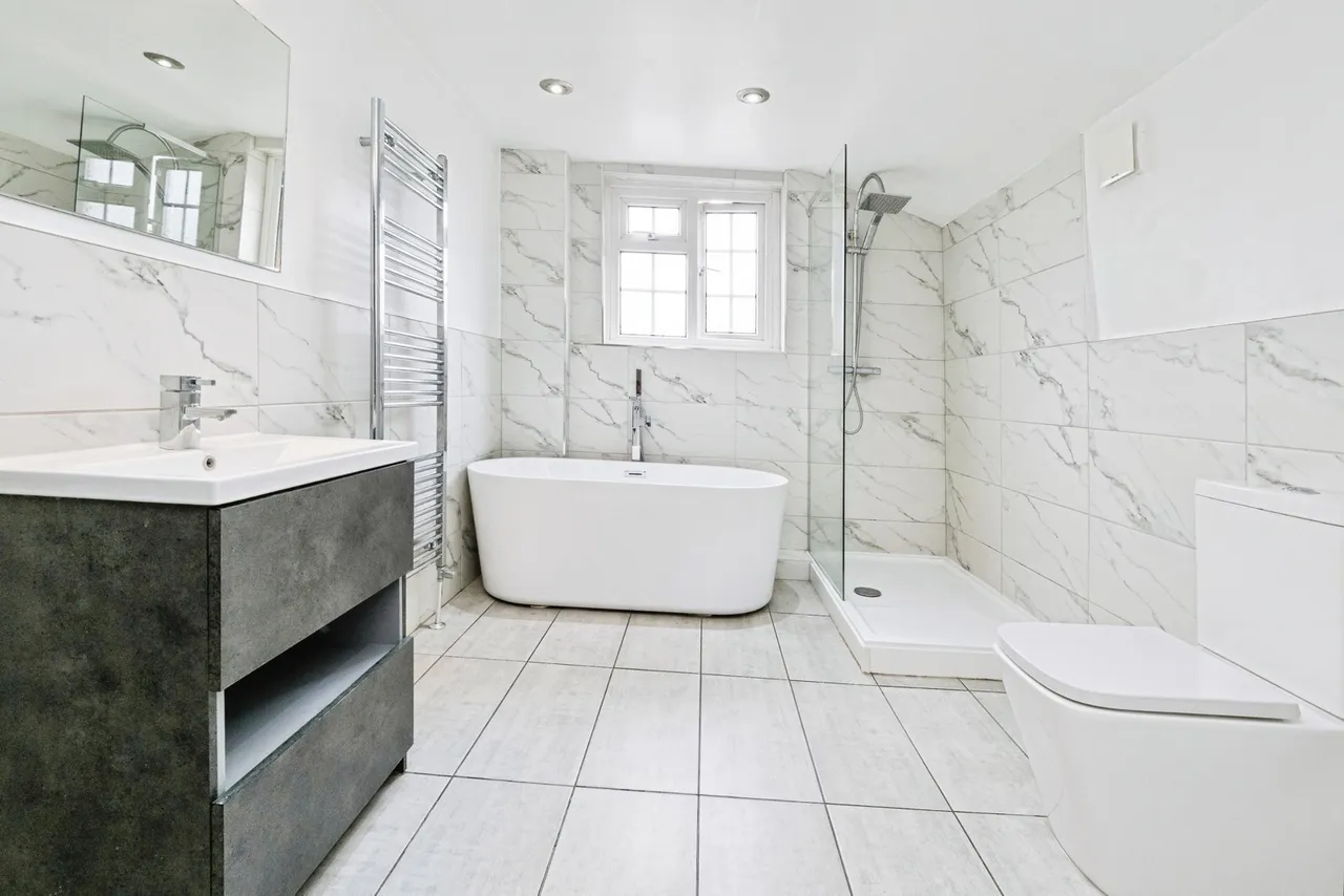 Worsley Road, LONDON, London, E11, photo 15