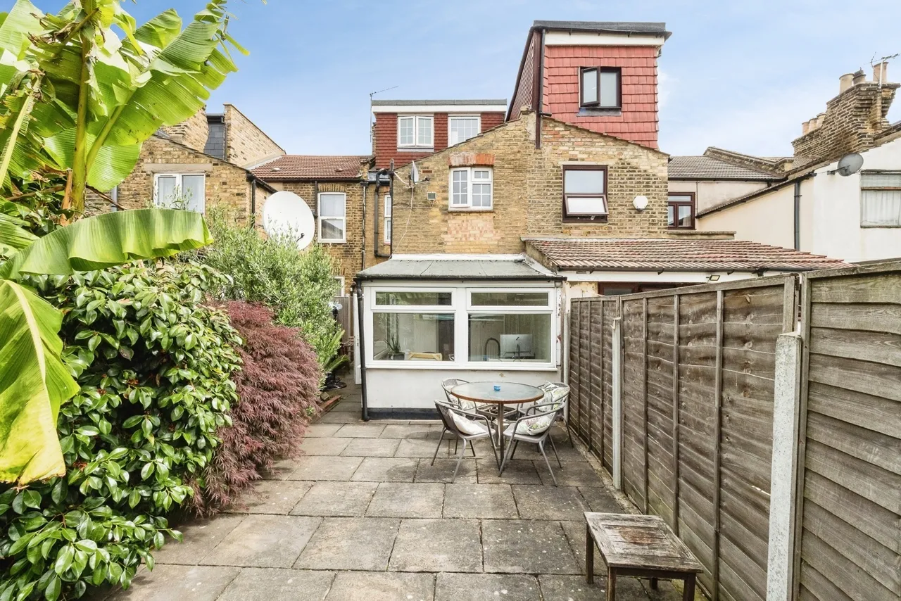 Worsley Road, LONDON, London, E11, photo 17