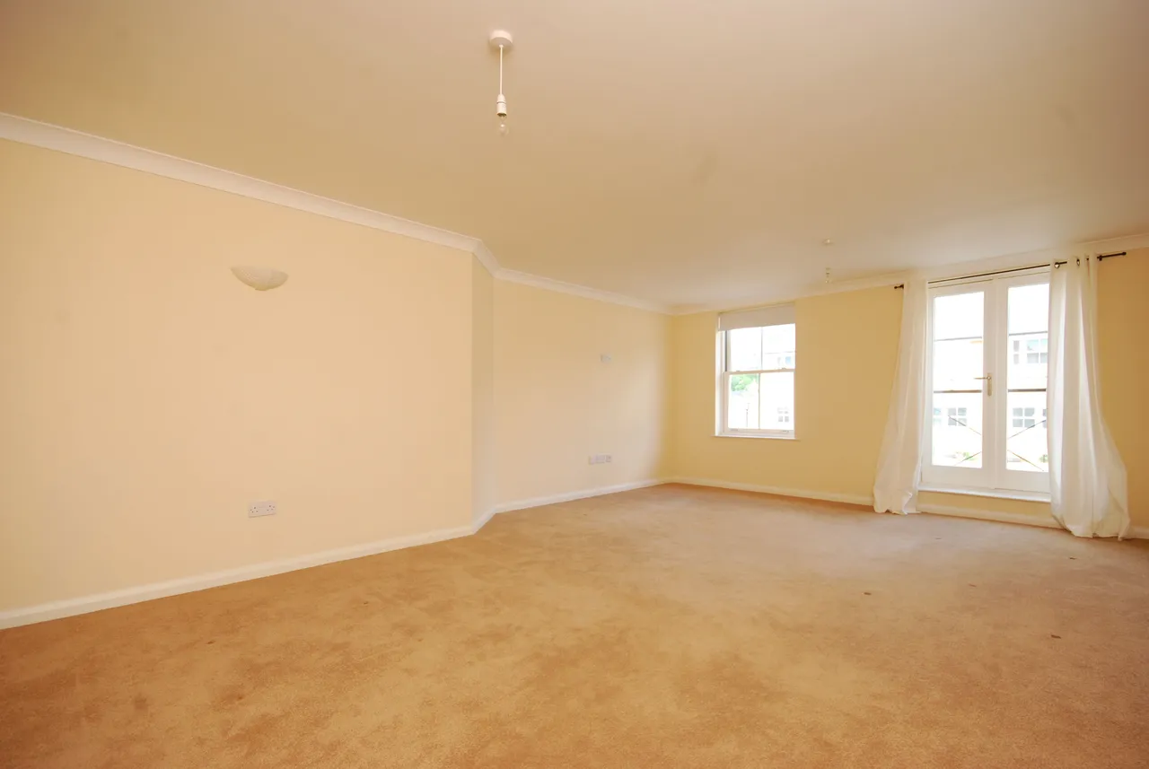 Flat 8, 1-14 Bass Mews, East Dulwich, photo 2