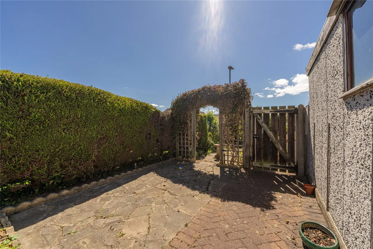 Eskbank Road, Bonnyrigg, EH19, photo 25