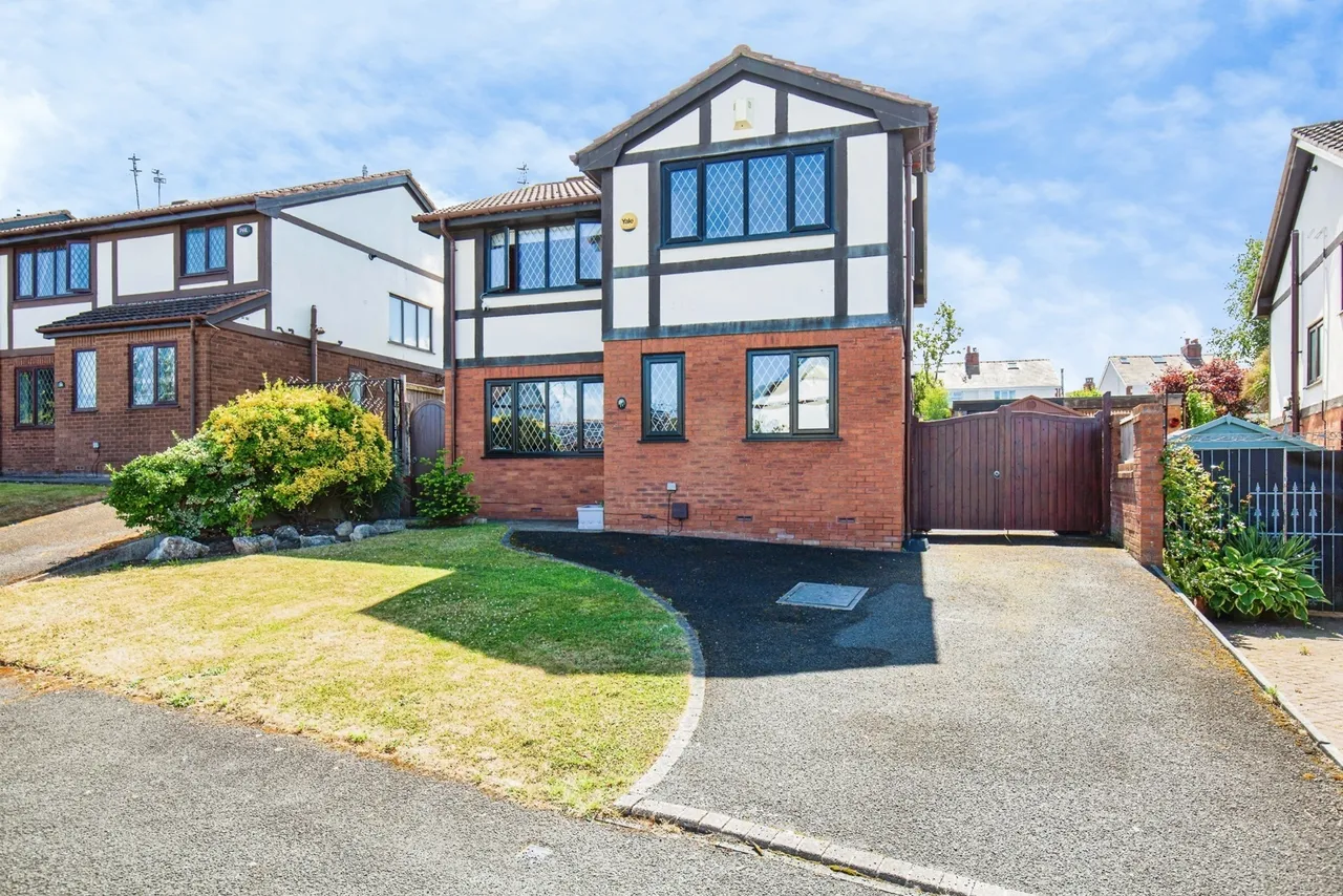 4 bed house for sale, Thornbank, Blackpool, FY3