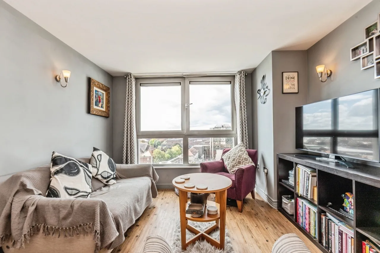 Throwley Way, Sutton, SM1, photo 2