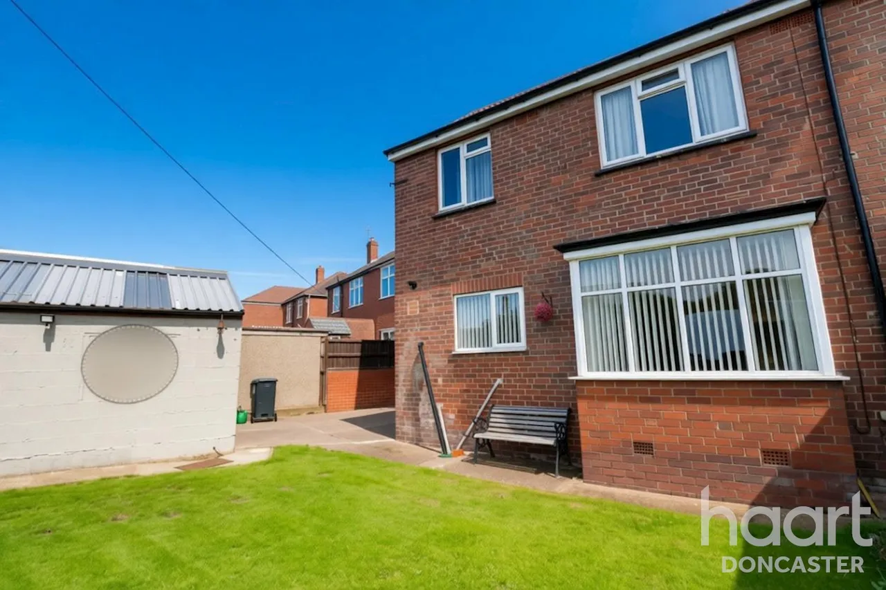 Grove Vale, Wheatley Hills, DN2, photo 21
