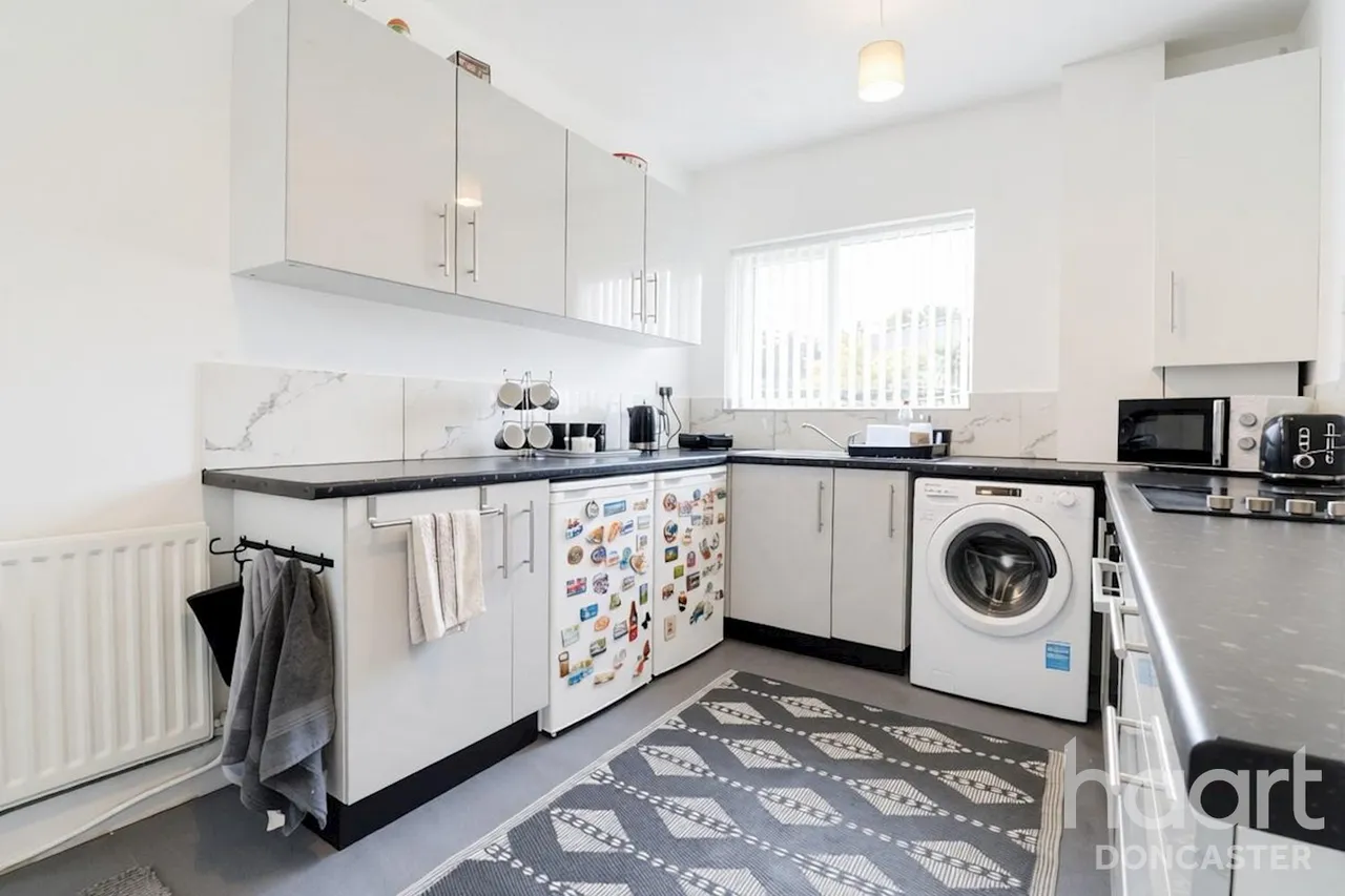Grove Vale, Wheatley Hills, DN2, photo 3