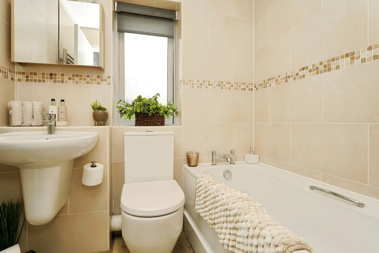 Beach Close, Evesham, WR11, photo 14