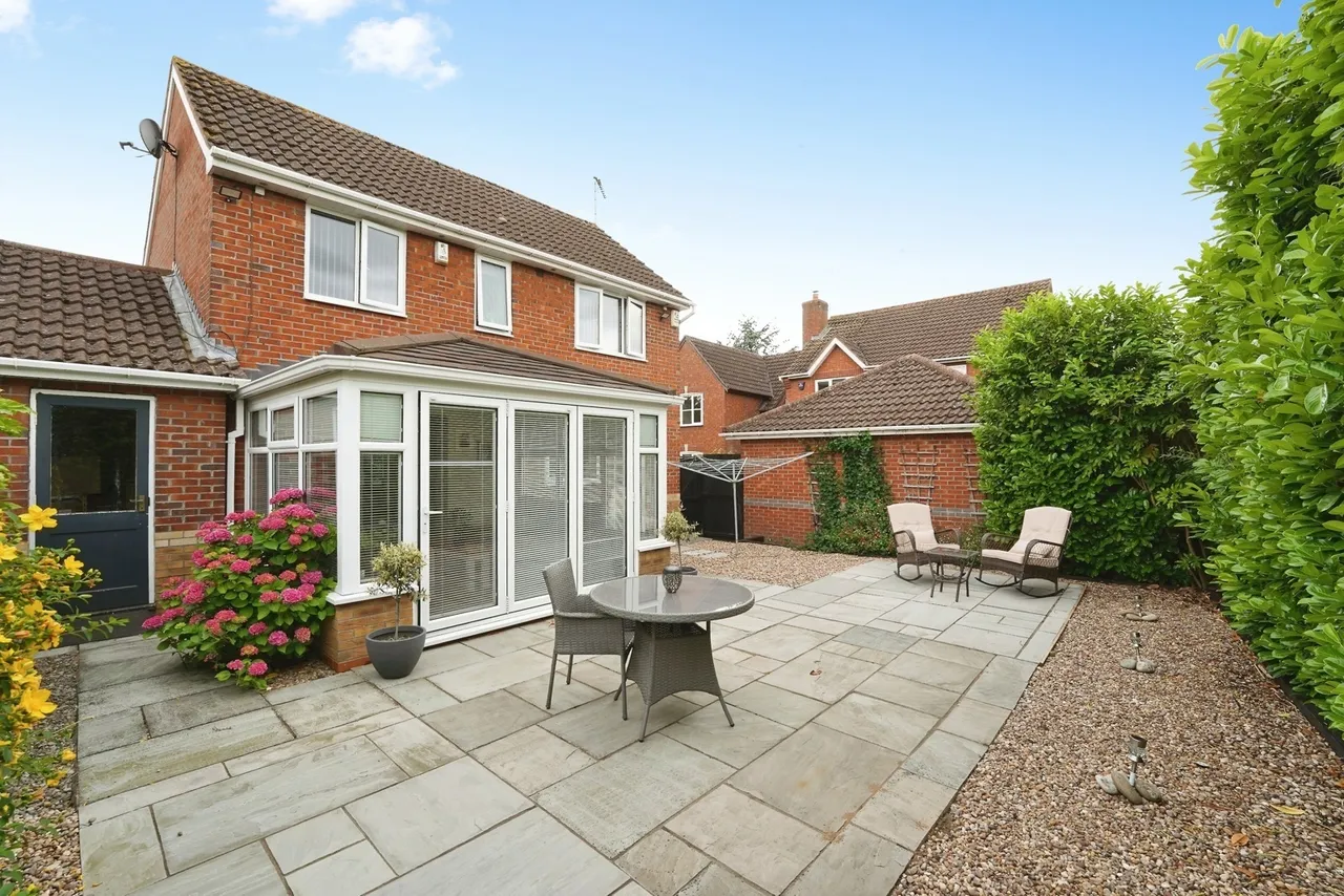 Beach Close, Evesham, WR11, photo 16
