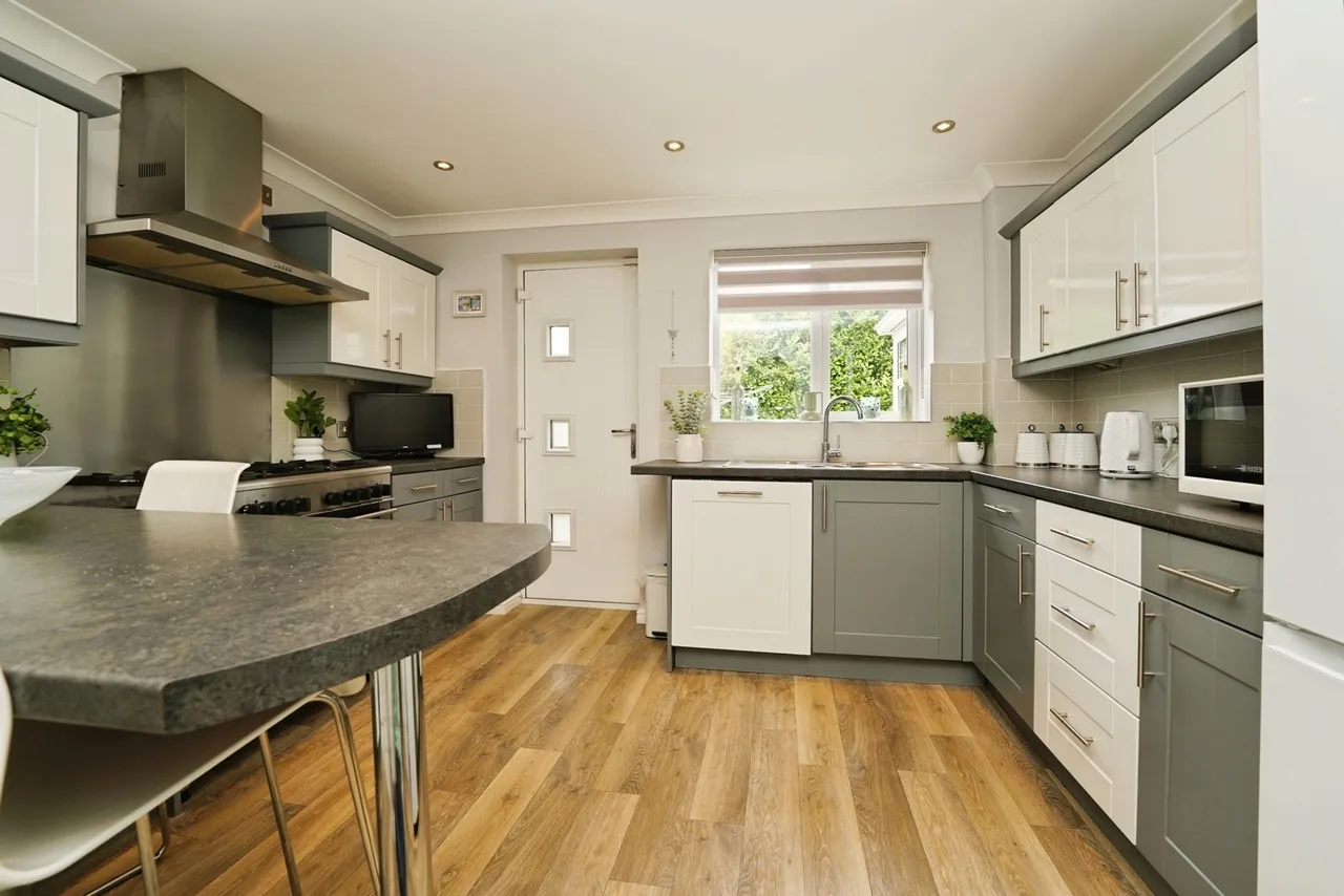 Beach Close, Evesham, WR11, photo 3