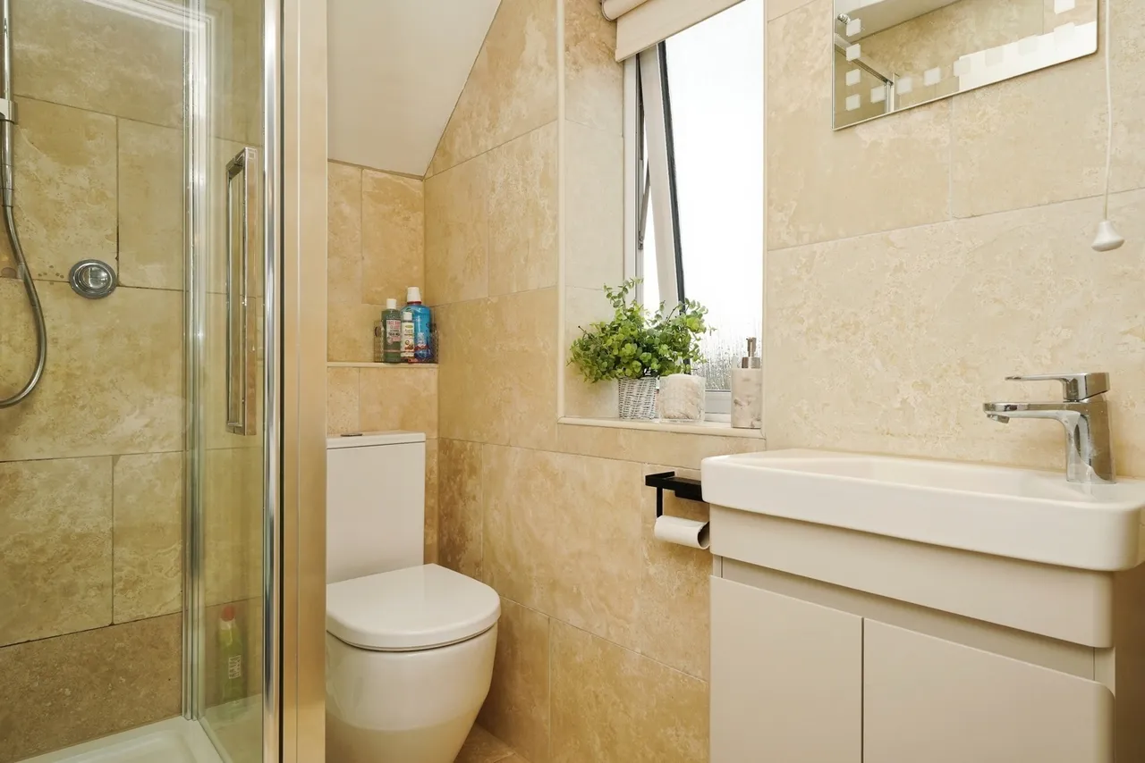 Beach Close, Evesham, WR11, photo 17