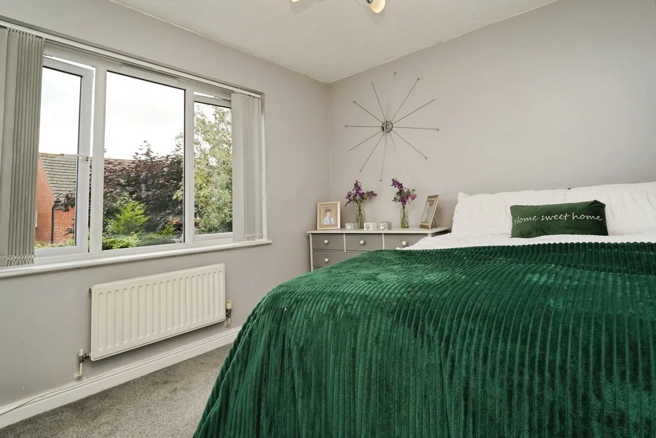 Beach Close, Evesham, WR11, photo 13
