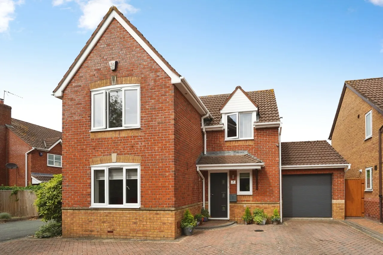 4 bed house for sale, Beach Close, Evesham, WR11