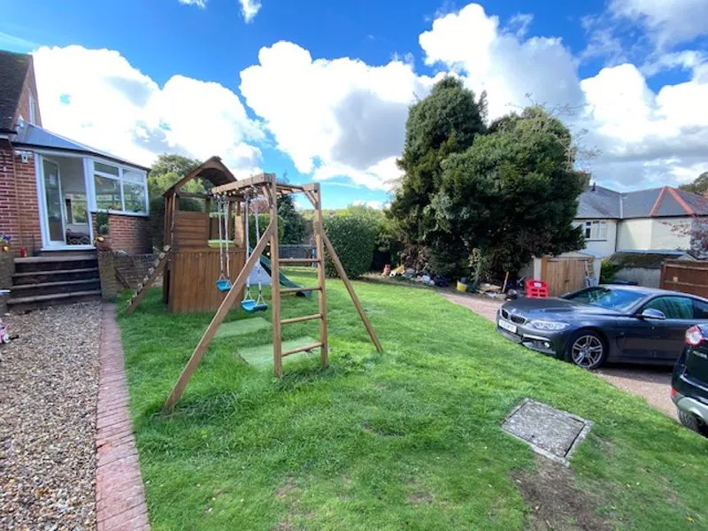 Rayners Avenue, Loudwater HP10 9SL, photo 9