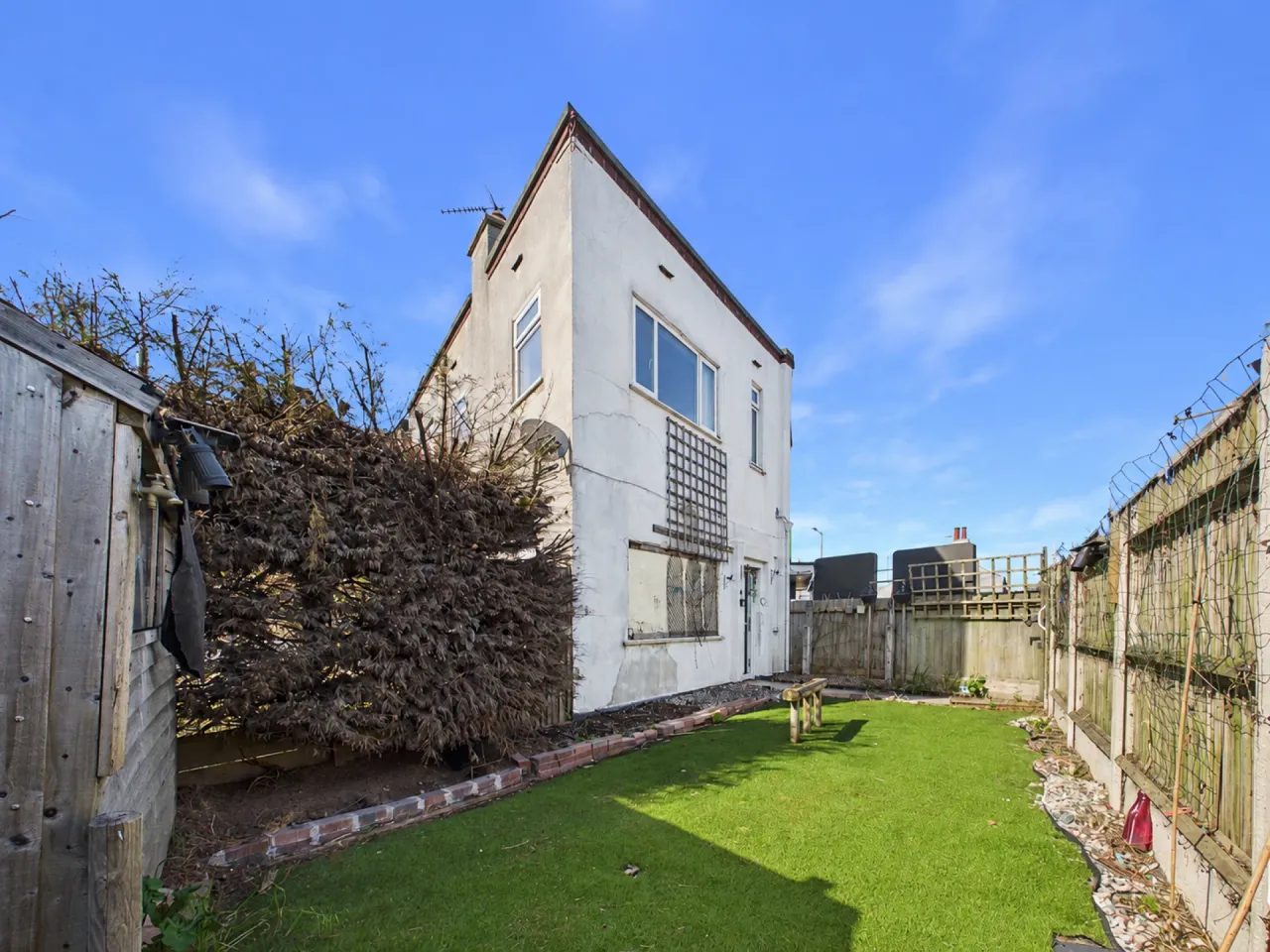 2 bed flat for sale, London Road, Pakefield