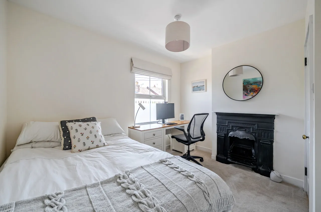 Ludlow Road, Guildford, GU2, photo 11