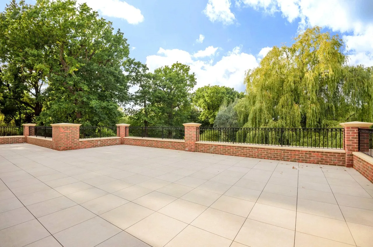 Eden House, Barnet Lane, Elstree, WD6 3QZ, photo 16