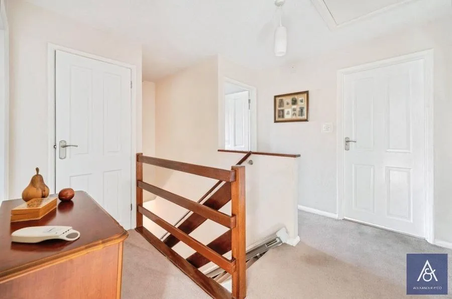 Evenley Road, Mixbury, NN13, photo 12