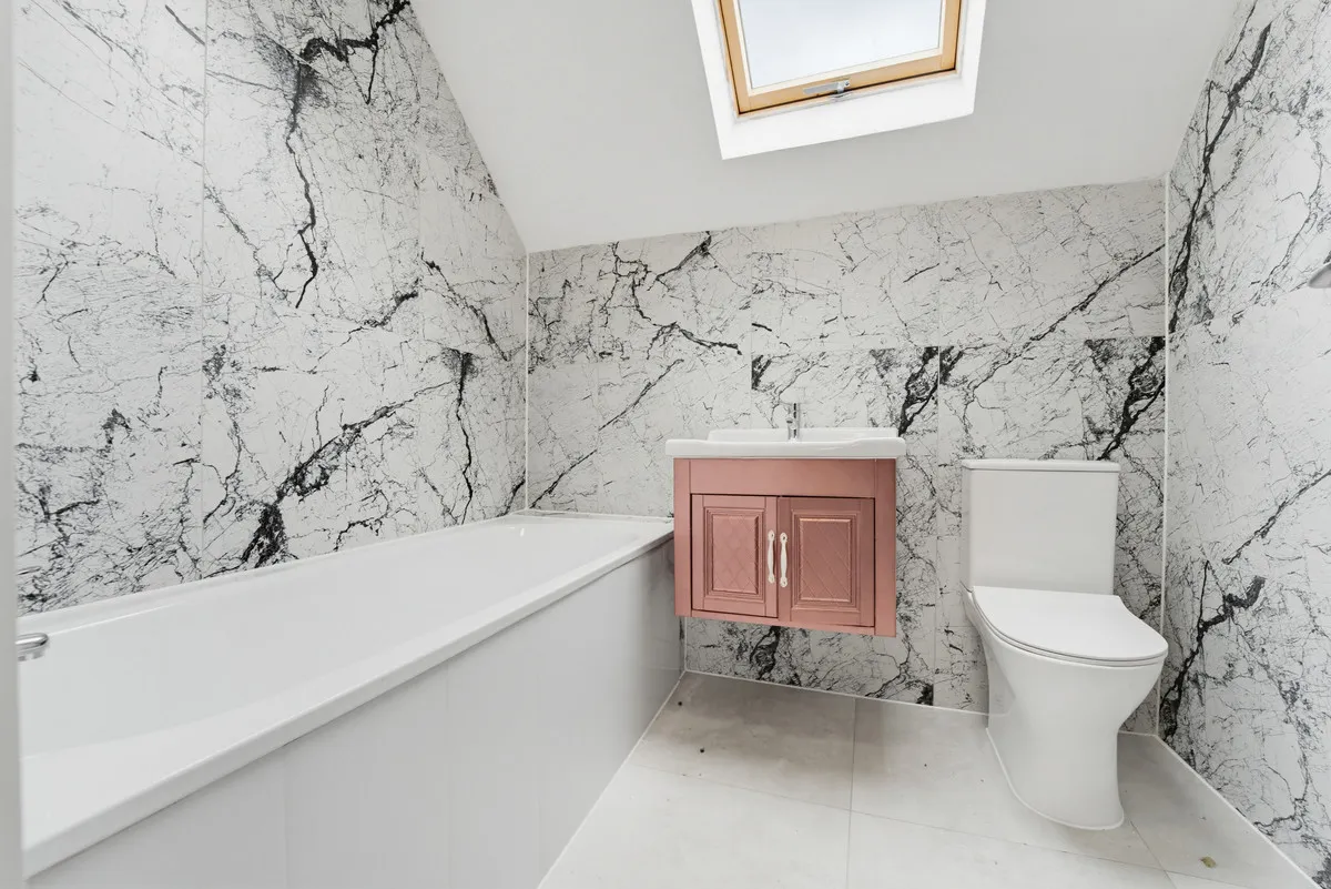 Queensway, Enfield, EN3, photo 22