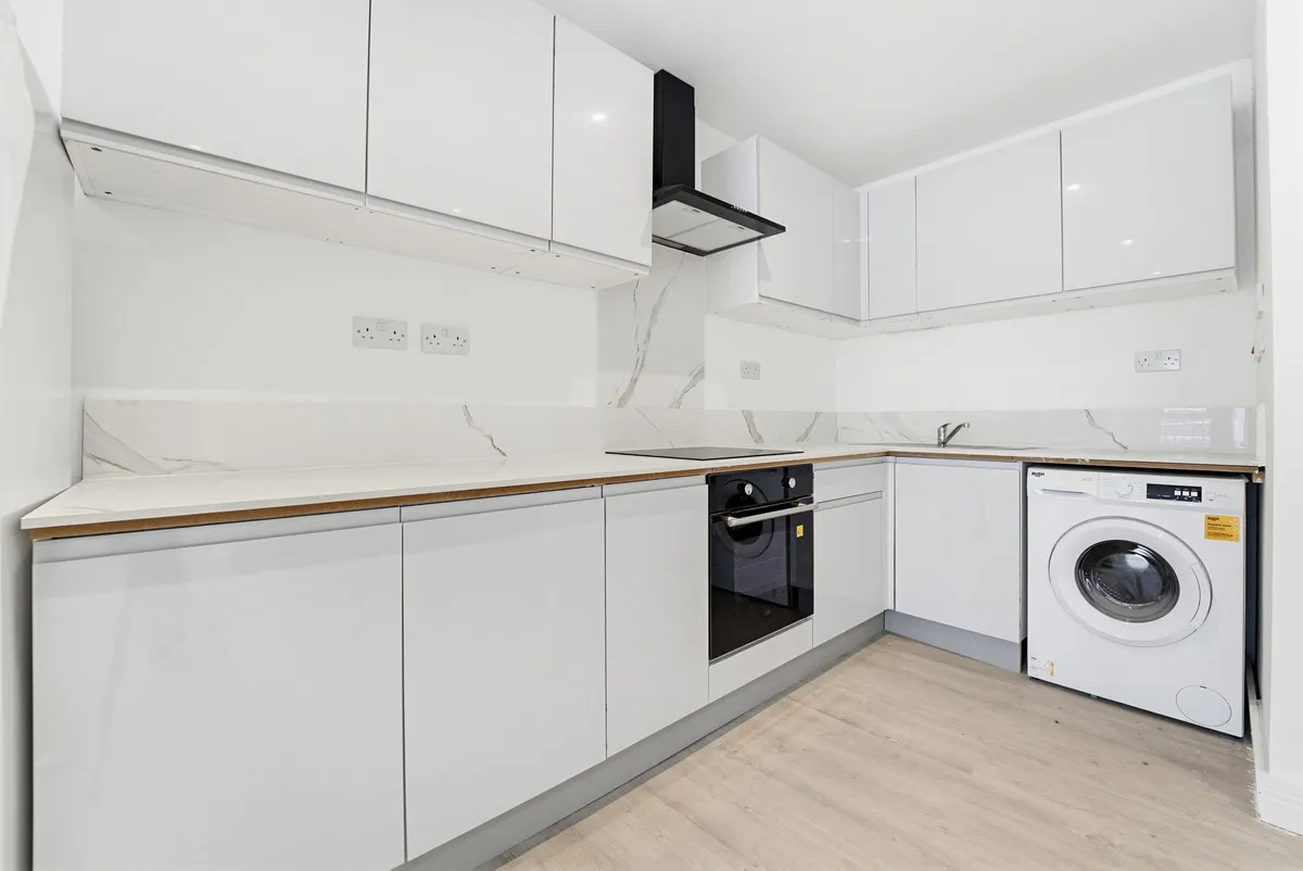 Queensway, Enfield, EN3, photo 19