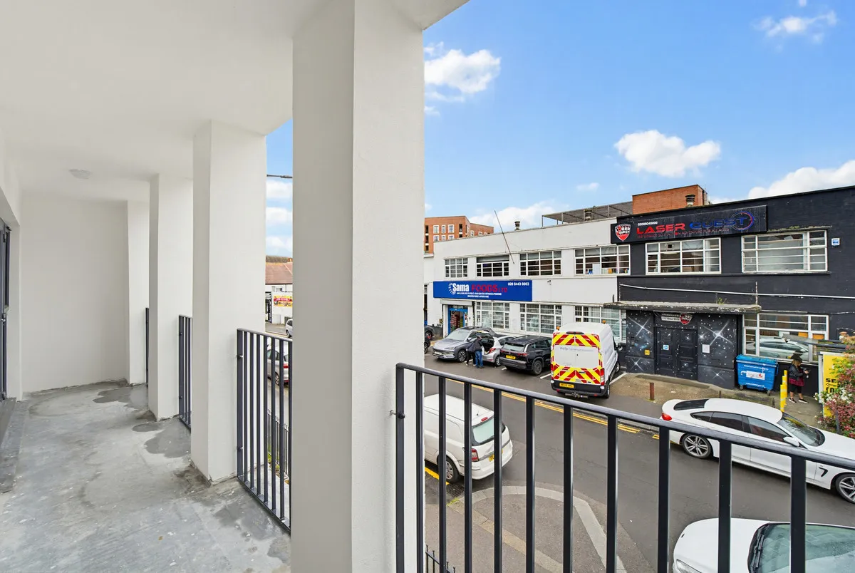 Queensway, Enfield, EN3, photo 28