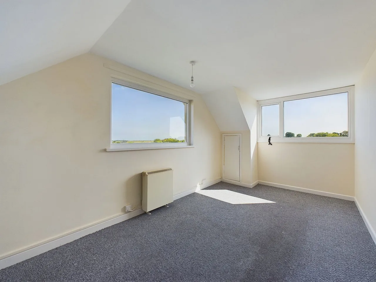 Cotswold Avenue, Sticker, PL26, photo 11