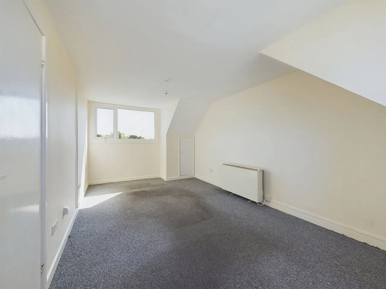 Cotswold Avenue, Sticker, PL26, photo 10