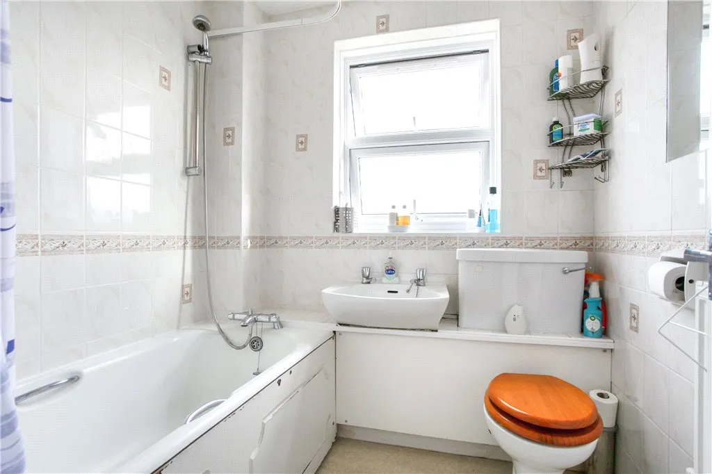 St. Lukes Close, London, SE25, photo 11