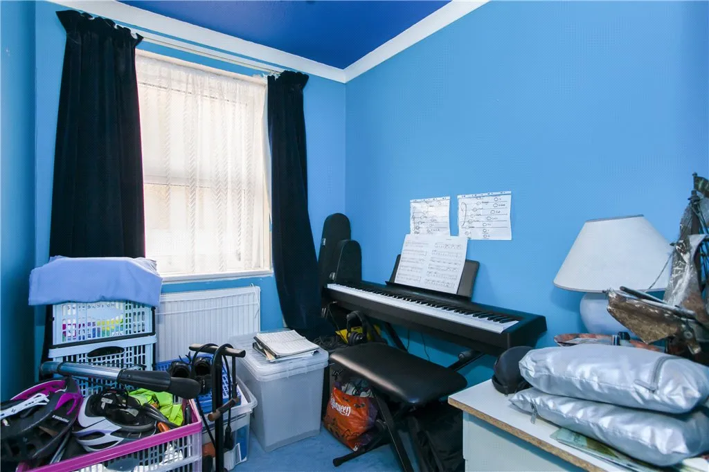 St. Lukes Close, London, SE25, photo 10