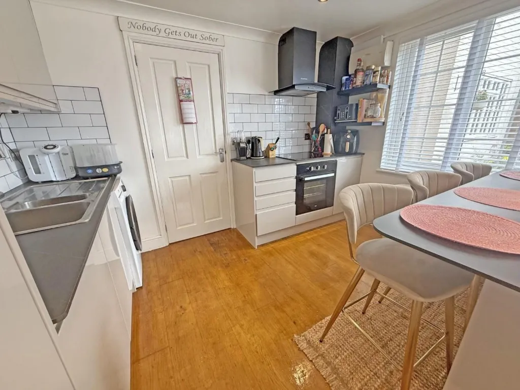 Warwick Street, Rugby, photo 10