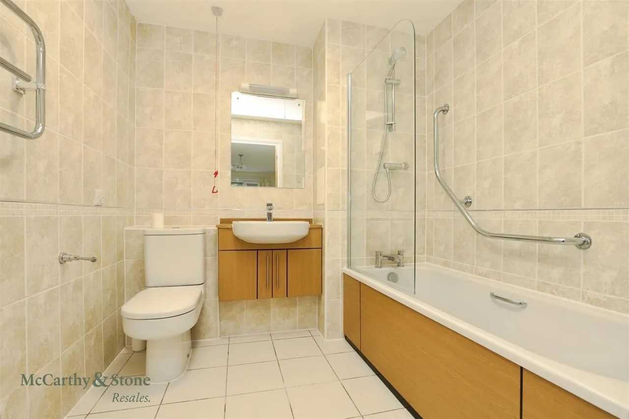 Clarkston Road, Glasgow, G44, photo 12