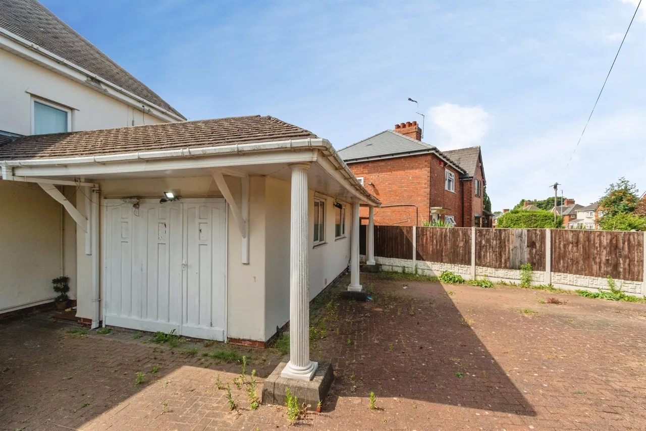 Oak Crescent, Walsall, WS3, photo 10