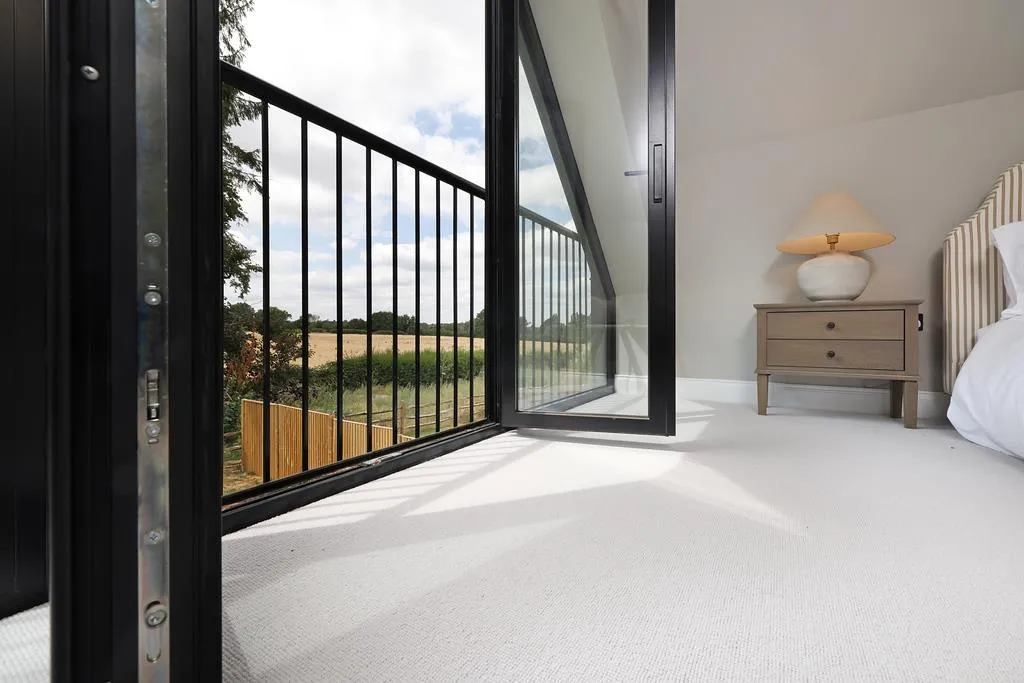 Paddock Grove, Effingham, KT24, photo 15