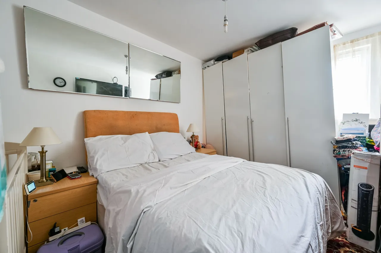 62 Erwood Road, London, photo 2